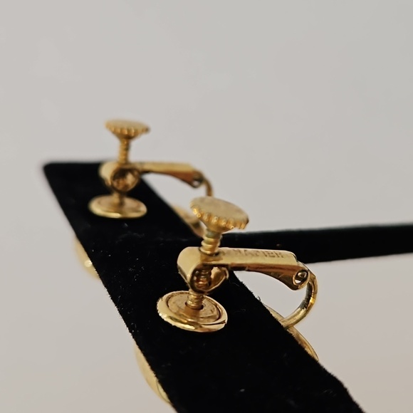 NAPIER Vintage Gold Tone & Burnt Orange Clip-on Earrings - Picture 3 of 5